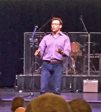 Simon Sinek - Speaking in Naperville